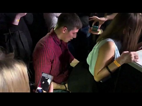 ❤️ Sexo real numa discoteca russa. Rapariga russa de 18 anos no ânus e vagina fodida numa discoteca ☑ Porno vídeo em pt.ideabuffet.top ️❤